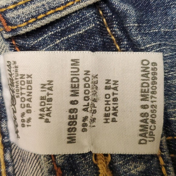Levi Strauss Signature Stretch Blue Jeans Size Misses 6 Medium - Picture 3 of 8